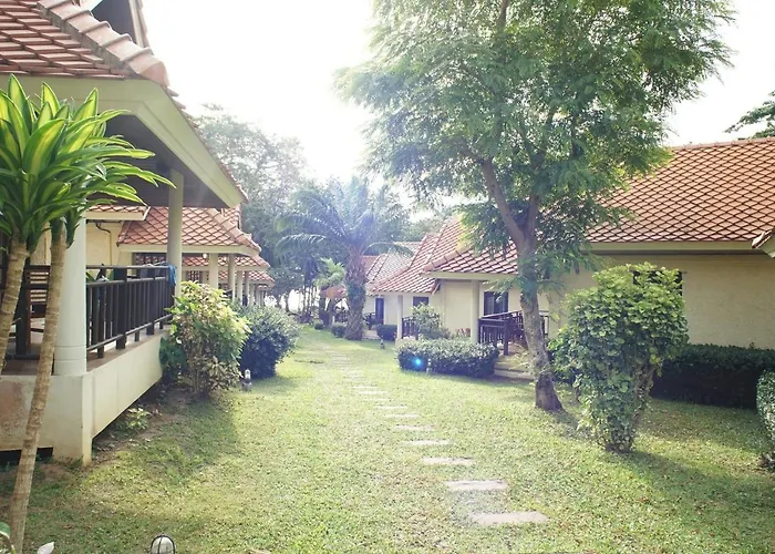 Aquavana Haad Rin Resort