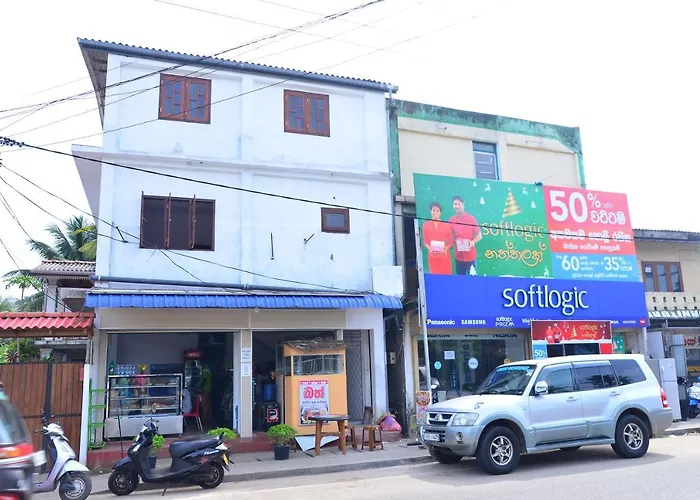 Roshan'S Guest House