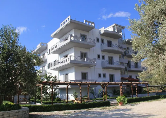 Vila Hadhri Borsh
