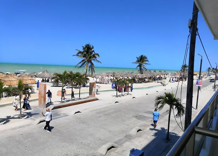 Playa Linda Hotel