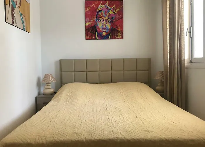 New Cosy 2 Bedrooms In La Marsa