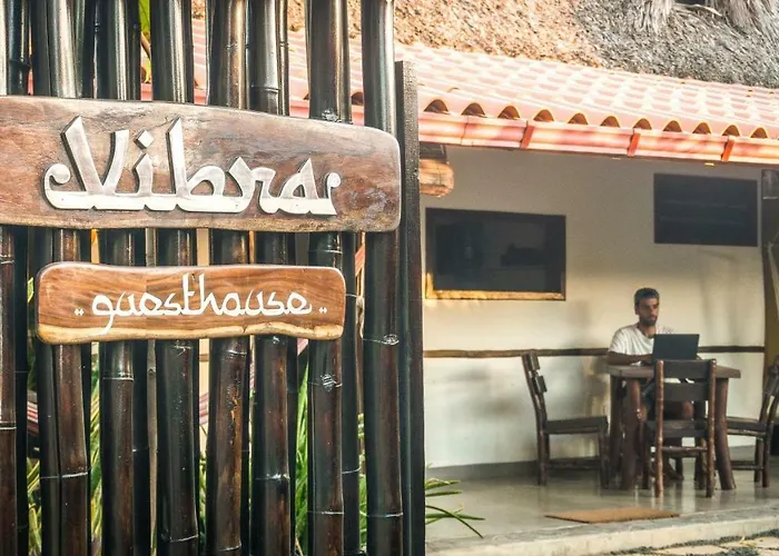 Vibra Guesthouse Popoyo
