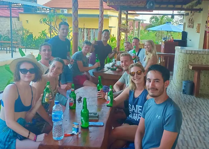 Dream Beach Hostel Lembongan