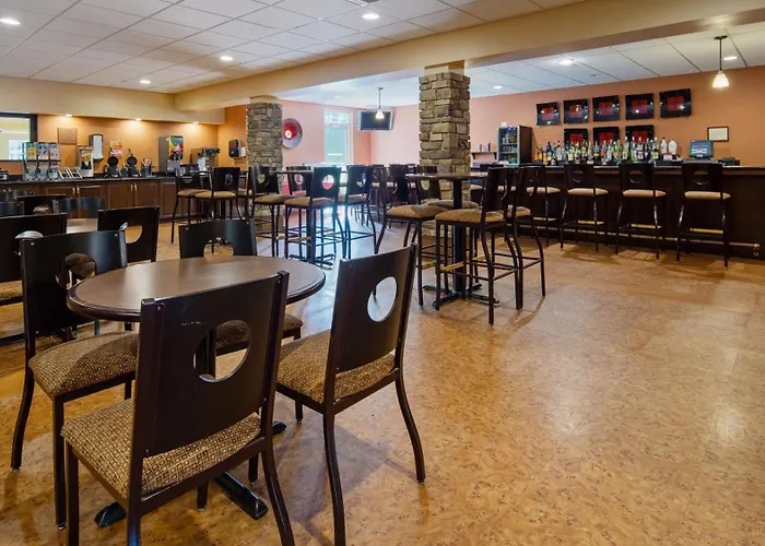 Crandon Inn & Suites