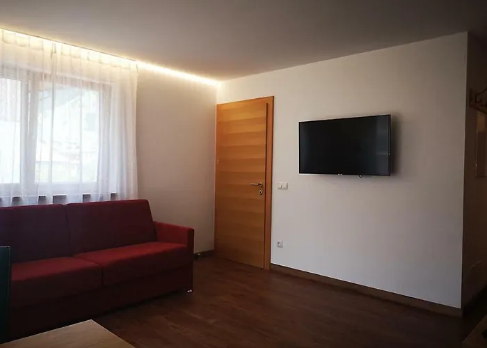 Garni - Hotel Am Burghuegel