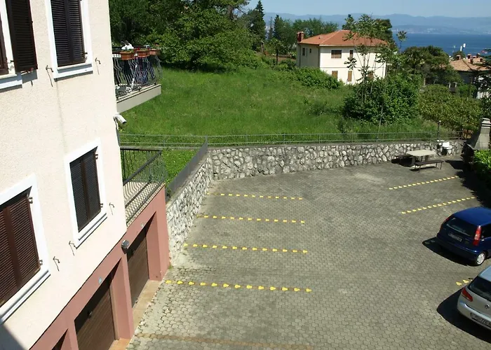 Apartment Branko With Free Parking