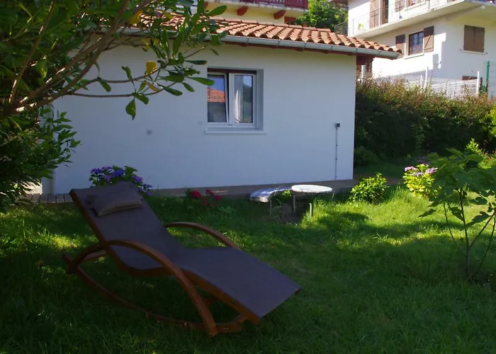 Chambres d'hôtes HOR DAGO près de la gare avec 2 vélos