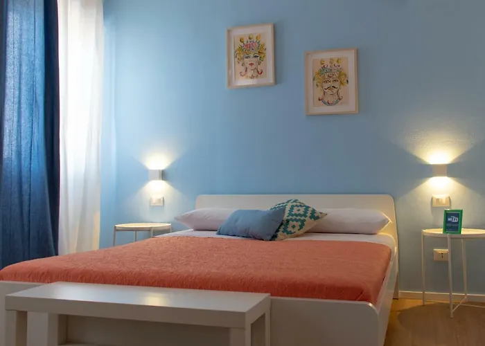 Mondello Beach Rooms - By The Sea
