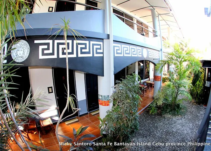 Micky Santoro Hotel & Restaurant