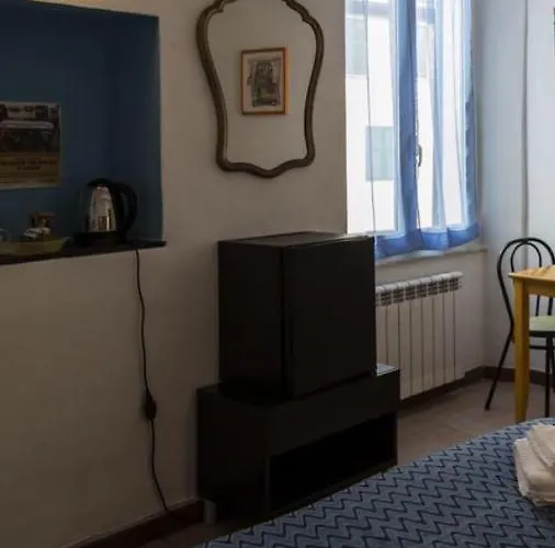 Camere Anna