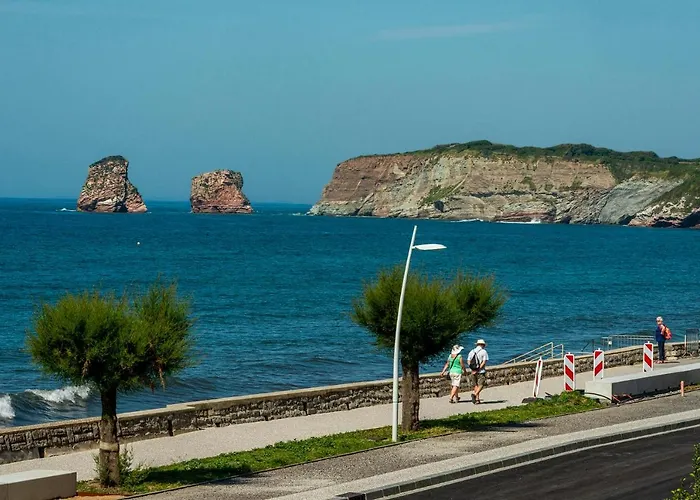 Premiere Ligne De Plage, Face A La Mer