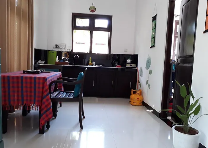 Apna Homestay Apartments