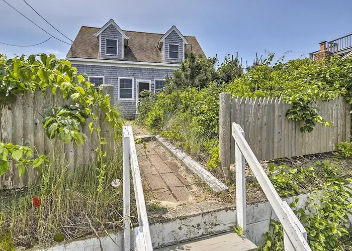 Oceanfront Gem W/ Sunroom & Fireplace In Cape Cod