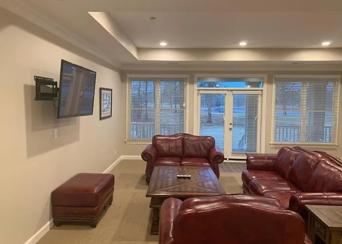 Cottages And Suites At River Landing